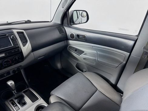 Used 2013 Toyota Tacoma PreRunner w/ TRD Sport Pkg RWD image 21