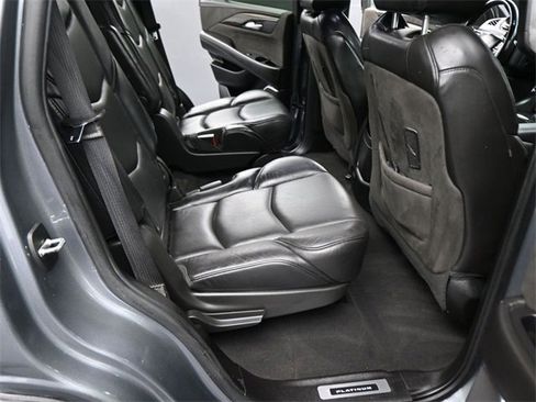 Used 2019 Cadillac Escalade Platinum image 14