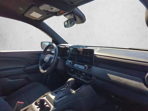 Used 2023 Chevrolet Colorado W/T image 7