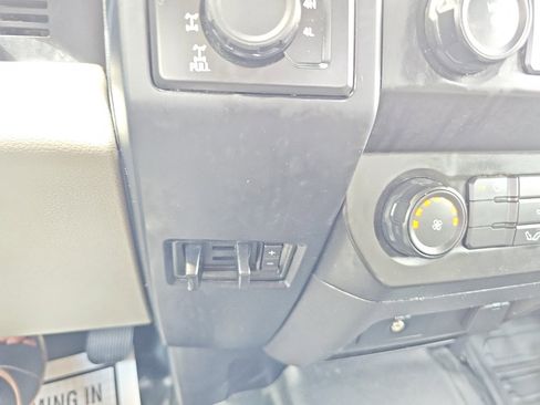 Used 2015 Ford F150 XL w/ XL Power Equipment Group AWD/4WD image 28