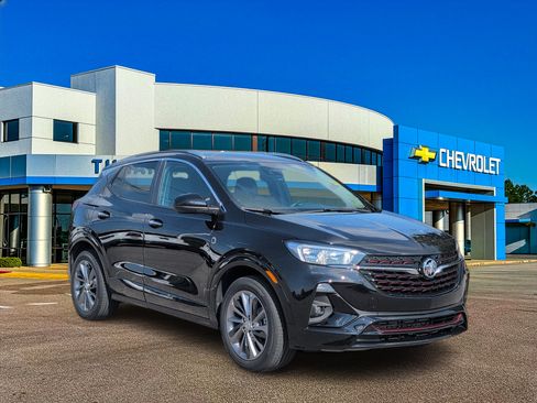 Used 2022 Buick Encore GX Select w/ Sport Touring Package FWD image 41