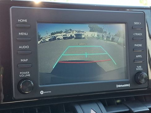 Certified 2021 Toyota RAV4 LE AWD/4WD image 21