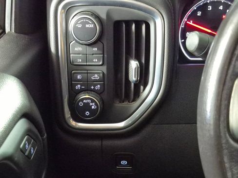 Used 2021 Chevrolet Silverado 1500 RST w/ All Star Edition Plus AWD/4WD image 18
