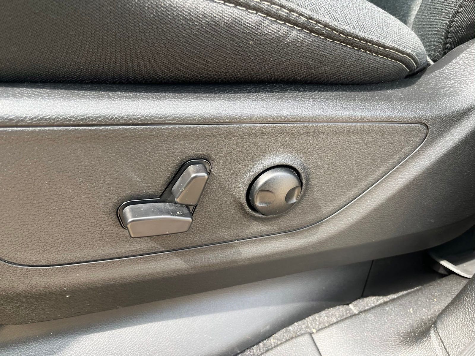 Used 2025 RAM 1500 Big Horn AWD/4WD image 12