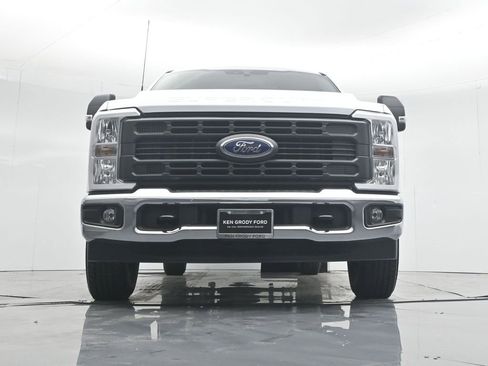 New 2026 Ford F350 XL w/ XL Chrome Package RWD image 46