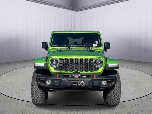 Used 2026 Jeep Wrangler Unlimited Rubicon AWD/4WD image 4