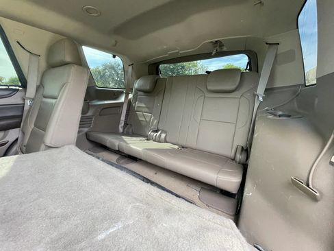 Used 2015 Chevrolet Tahoe LT RWD image 30