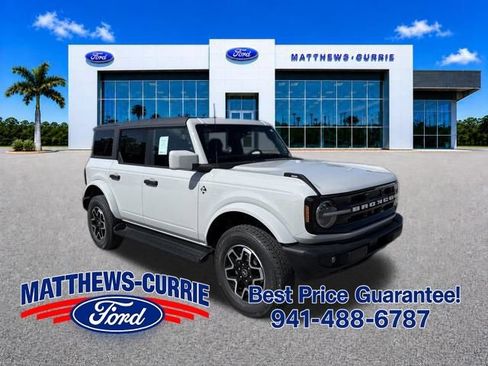 New 2026 Ford Bronco Outer Banks AWD/4WD image 1