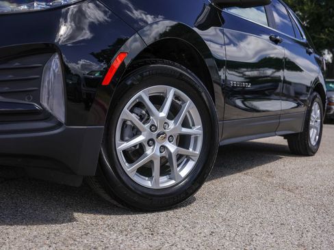 Used 2024 Chevrolet Equinox LT w/ LPO, Floor Liner Package FWD image 4