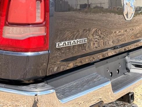 Used 2020 RAM 1500 Laramie AWD/4WD image 9