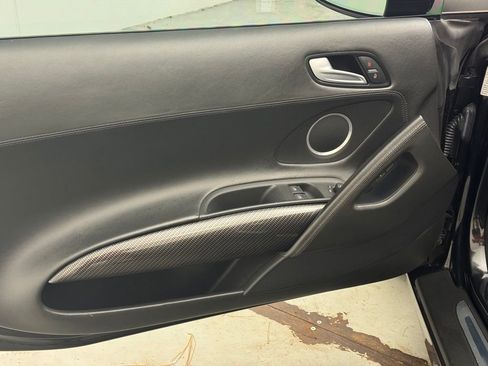 Used 2008 Audi R8 V8 image 8