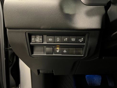 Used 2024 Toyota Tundra Limited image 15