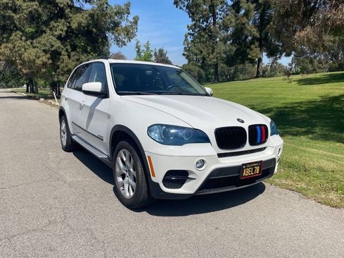 Used 2011 BMW X5 xDrive35i AWD/4WD image 2