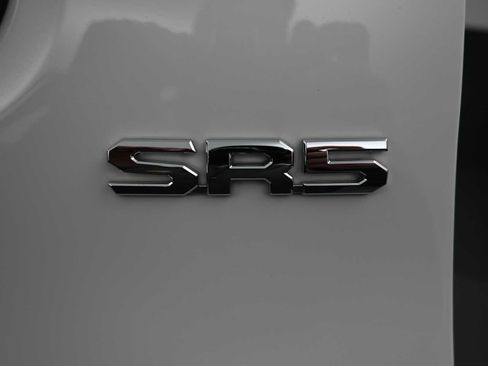 Used 2024 Toyota Tacoma SR5 image 10