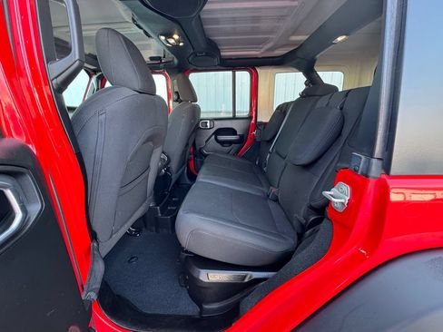 Used 2023 Jeep Wrangler Unlimited w/ Cold Weather Group AWD/4WD image 20