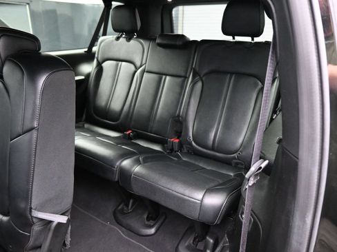 Used 2024 Jeep Wagoneer L Series III w/ Flexible Seating Group AWD/4WD image 27