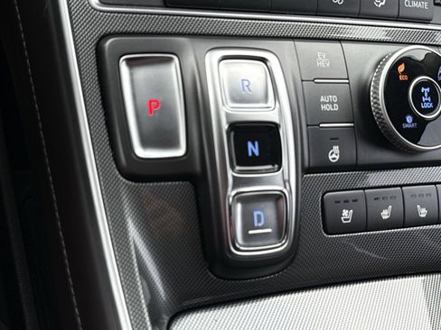 Used 2022 Hyundai Santa Fe Limited image 22