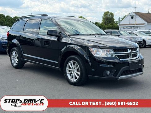 Used 2016 Dodge Journey SXT w/ Comfort/Convenience Group AWD/4WD image 3