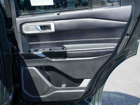 Used 2022 Ford Explorer ST w/ Equipment Group 401A AWD/4WD image 21