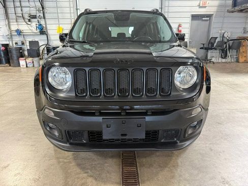 Certified 2017 Jeep Renegade Altitude AWD/4WD image 29