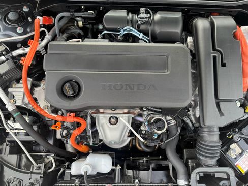 Certified 2025 Honda Civic Sport image 22