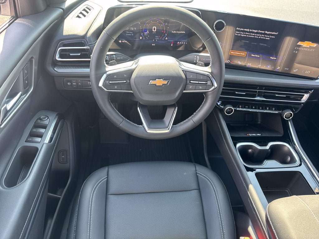New 2027 Chevrolet Traverse LT w/ LPO, Floor Liner Package FWD image 15