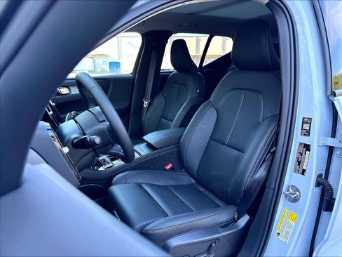 New 2026 Volvo XC40 B5 Plus w/ Climate Package AWD/4WD image 11