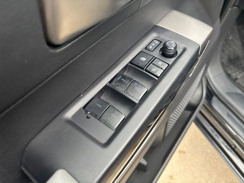 Used 2025 Toyota Tundra Limited image 15