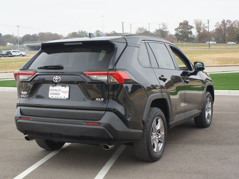 Used 2023 Toyota RAV4 XLE image 18