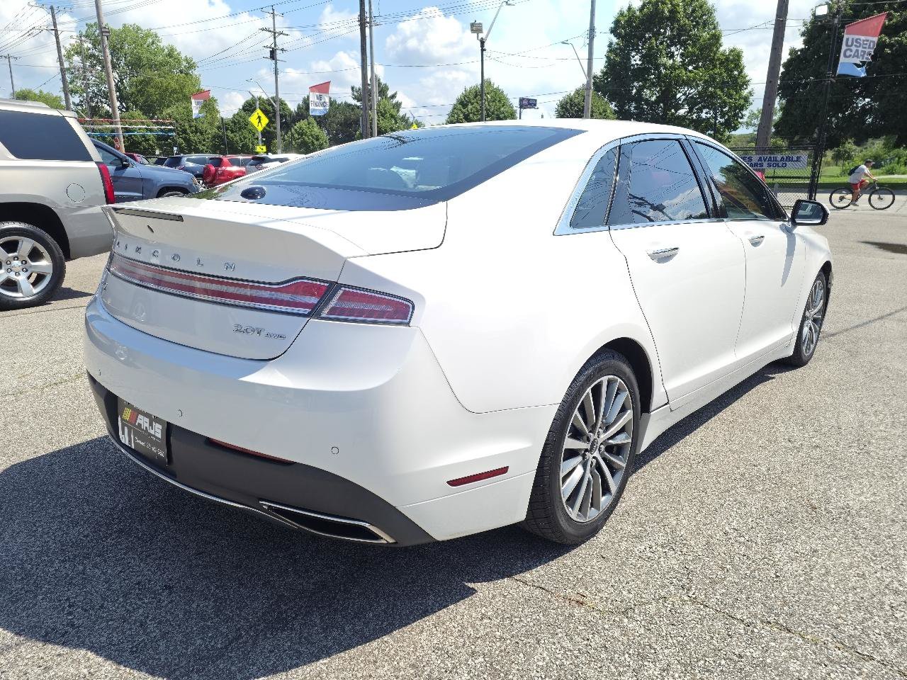 Used 2018 Lincoln MKZ Select w/ Select Plus Package AWD/4WD image 5