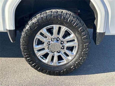 Used 2020 GMC Sierra 3500 Denali w/ Denali Ultimate Package image 15