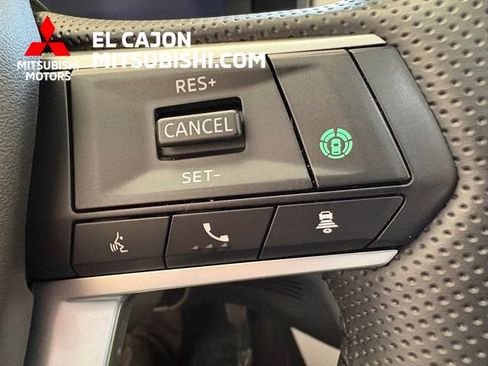 Used 2025 Mitsubishi Outlander SEL AWD/4WD image 21