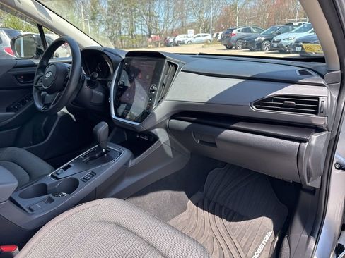 Used 2024 Subaru Crosstrek 2.0i Premium image 9