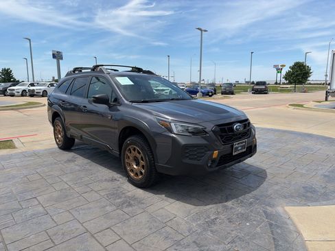Used 2024 Subaru Outback Wilderness AWD/4WD image 8