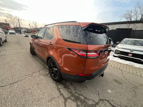 Used 2018 Land Rover Discovery HSE image 6