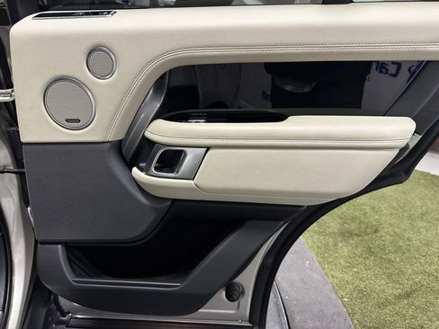 Used 2021 Land Rover Range Rover image 23