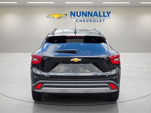 New 2026 Chevrolet Trax LT w/ Driver Confidence Package image 4