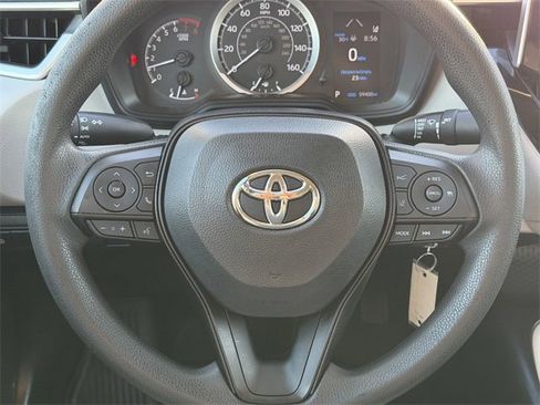 Used 2021 Toyota Corolla LE image 26