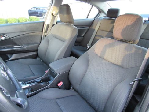 Used 2015 Honda Civic LX image 17