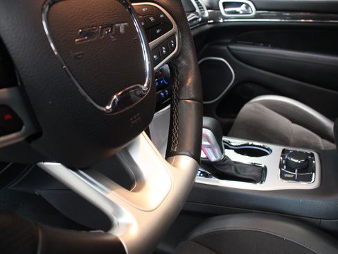 Used 2020 Jeep Grand Cherokee SRT AWD/4WD image 42