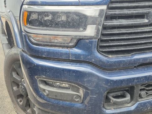 Used 2022 RAM 2500 Laramie AWD/4WD image 4