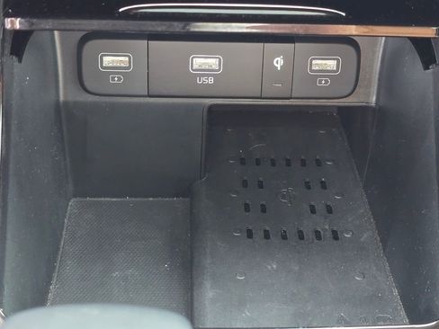 Used 2023 Kia Sorento SX Prestige image 39