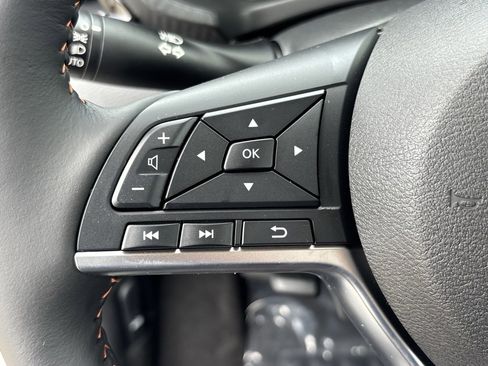 New 2025 Nissan Sentra SR w/ SR Premium Package image 21