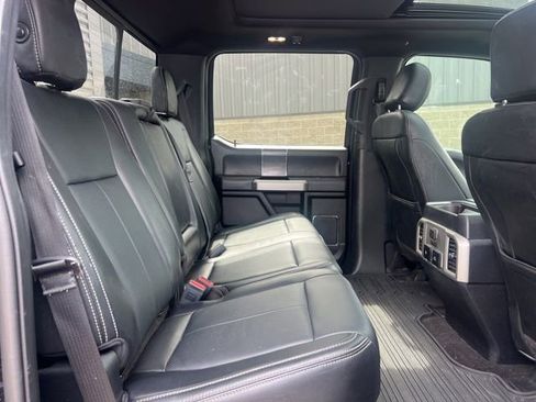 Used 2019 Ford F150 Lariat w/ Equipment Group 502A Luxury AWD/4WD image 14
