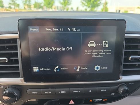 Used 2026 Hyundai Venue SEL FWD image 14