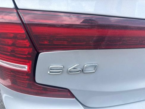 Used 2024 Volvo S60 B5 Plus FWD image 7