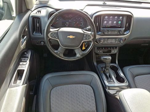 Used 2020 Chevrolet Colorado Z71 AWD/4WD image 16