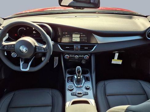 New 2025 Alfa Romeo Giulia w/ Driving Assist Package RWD image 12