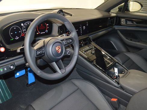 New 2026 Porsche Panamera image 15