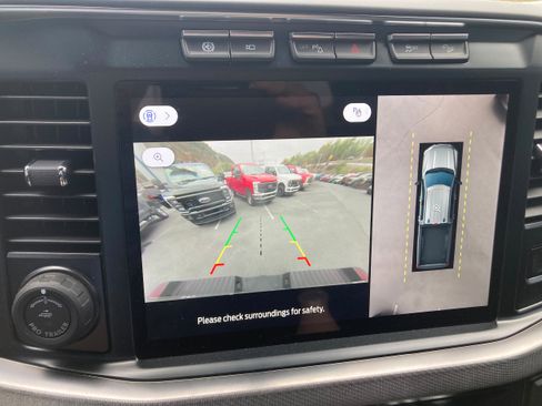 Certified 2024 Ford F350 Platinum w/ FX4 Off-Road Package image 23